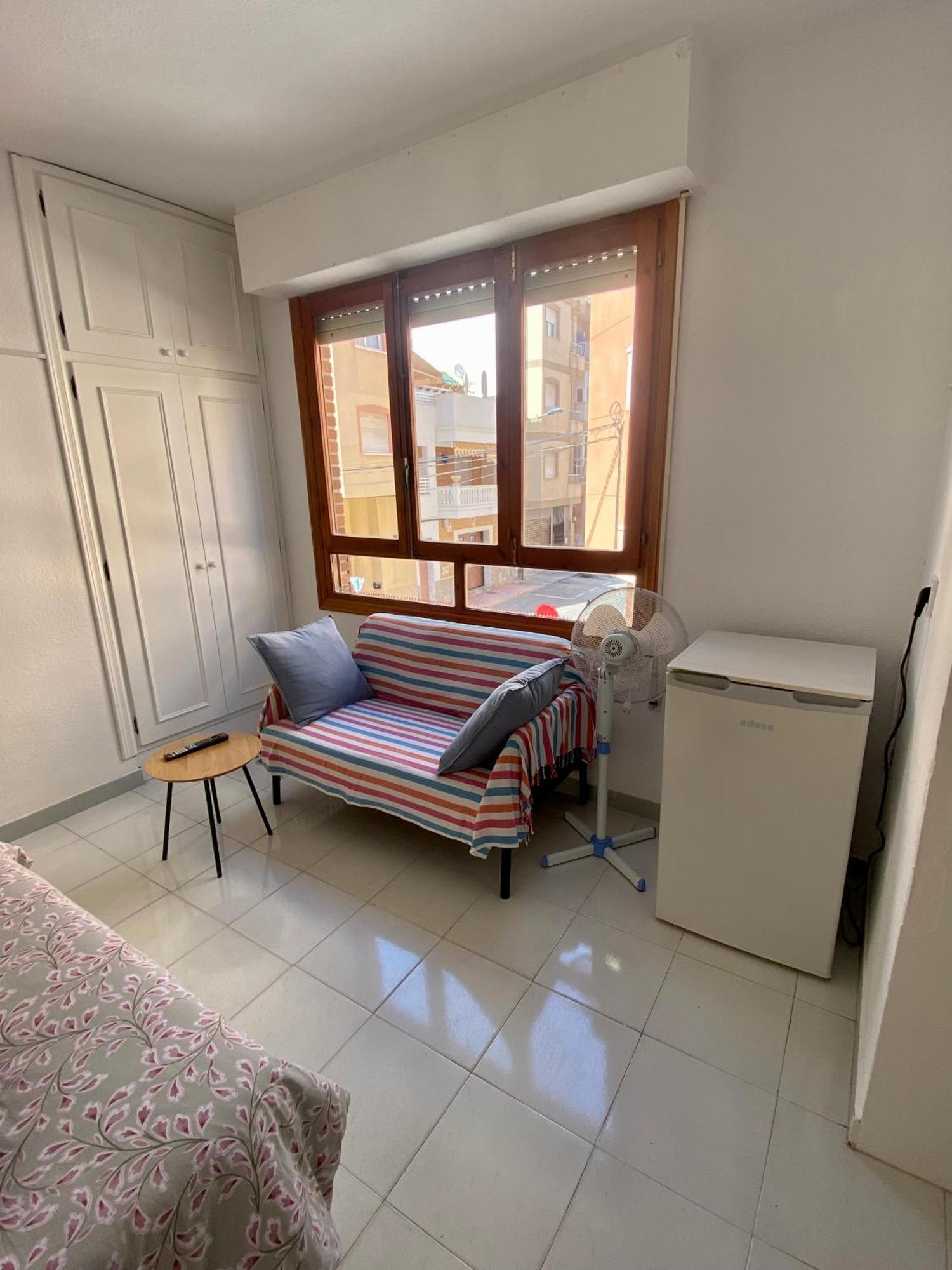 Estudio En La Playa Torrevieja Exterior photo